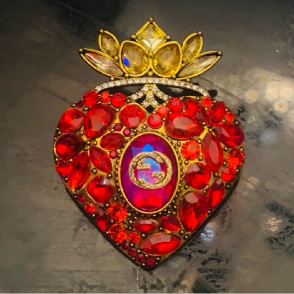Gorgeous Huge Red gold Crystal crown heart With Gucci GG